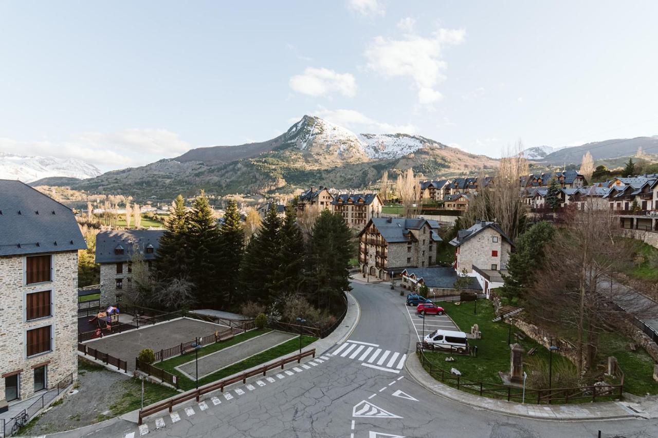 Casa Silvia - Acogedor Duplex En Sallent De Gallego Bagian luar foto
