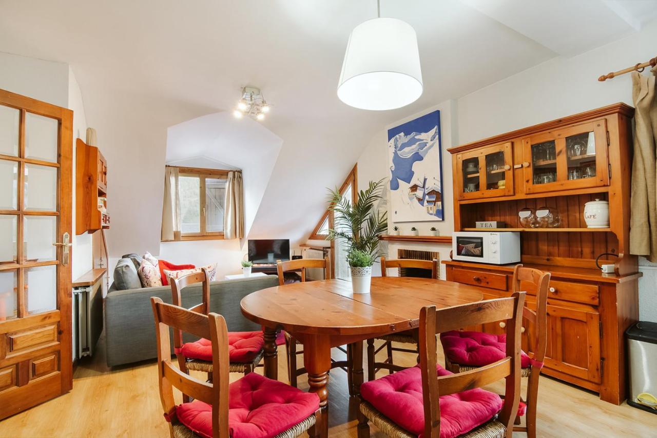 Casa Silvia - Acogedor Duplex En Sallent De Gallego Bagian luar foto